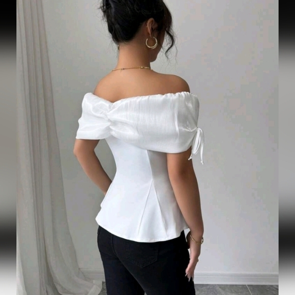 Women's Off-Shoulder Ruched Splice Short Sleeve Casual Elegant Shirt - Picture 2 of 4